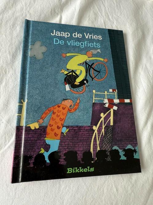 Jonas de Vries - De vliegfiets, Boeken, Kinderboeken | Jeugd | onder 10 jaar, Zo goed als nieuw, Ophalen