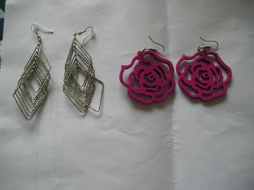 Sieraden: oorhangers + armband, Sieraden, Tassen en Uiterlijk, Kettingen, Zo goed als nieuw, Overige materialen, Roze, Ophalen of Verzenden