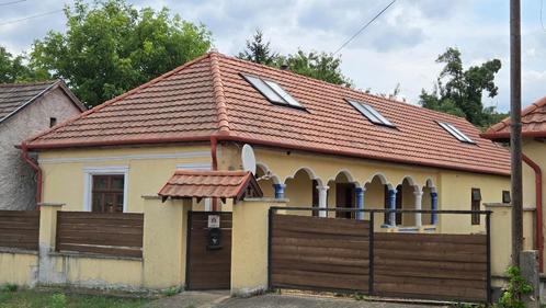 Te koop in Hongarije stenen pilarenwoning, Huizen en Kamers, Buitenland, Overig Europa, Woonhuis, Landelijk