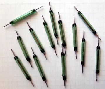 Reedcontact / reedschakelaar beschikbaar voor biedingen