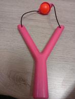 het is een katapult en moet weg, Ophalen of Verzenden, Zo goed als nieuw