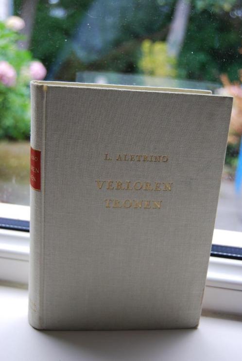 Verloren tronen, Boeken, Geschiedenis | Wereld, Gelezen, Europa, 20e eeuw of later, Ophalen of Verzenden