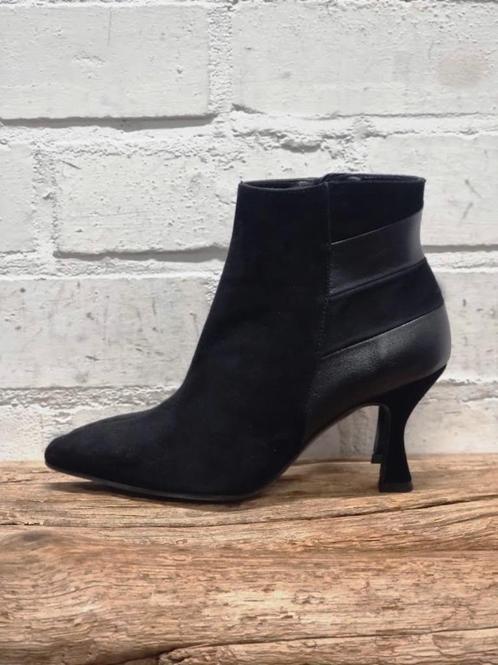 Red Rag - Mooie leren laarzen maat 37 - RedRag - Nieuw €179, Kleding | Dames, Schoenen, Nieuw, Hoge laarzen, Zwart, Ophalen of Verzenden
