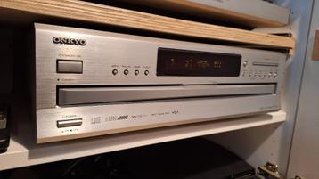 Onkyo DX-C390 cd-wisselaar beschikbaar voor biedingen