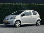 Toyota Aygo 1.0-12V + INRUILKOOPJE NL AUTO, NAP LOGISCH, AIR, Voorwielaandrijving, Gebruikt, Elektrische ramen, 4 stoelen