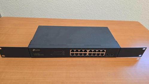 TP Link Netwerk Switch 16 Poorten, Computers en Software, Netwerk switches, Zo goed als nieuw, Ophalen of Verzenden