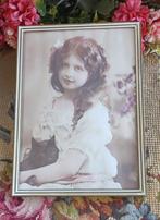 Leuk brocant fotolijstje, goud/wit, bolglas, alleen hangen, Ophalen of Verzenden
