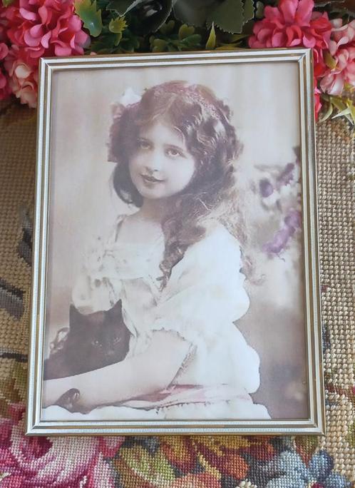 Leuk brocant fotolijstje, goud/wit, bolglas, alleen hangen, Antiek en Kunst, Curiosa en Brocante, Ophalen of Verzenden