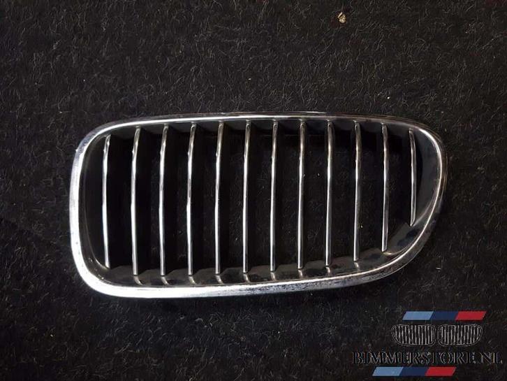 Grille chroom links BMW F10 F11 51137261355 7261355, Auto-onderdelen, Overige Auto-onderdelen, BMW, Gebruikt, Ophalen of Verzenden