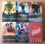 Cassandra Clare - The Mortal Instruments 1 t/m 6, Boeken, Fantasy, Ophalen of Verzenden, Gelezen, Cassandra Clare