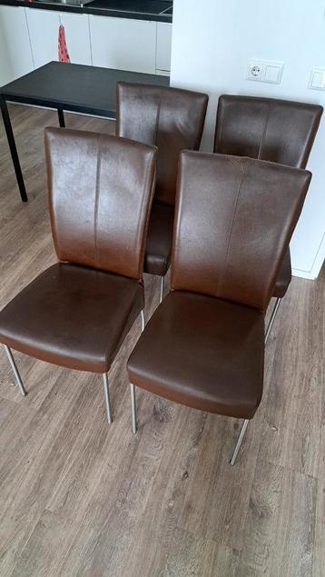 Eetkamerstoelen – set van 4 - 35 euro beschikbaar voor biedingen