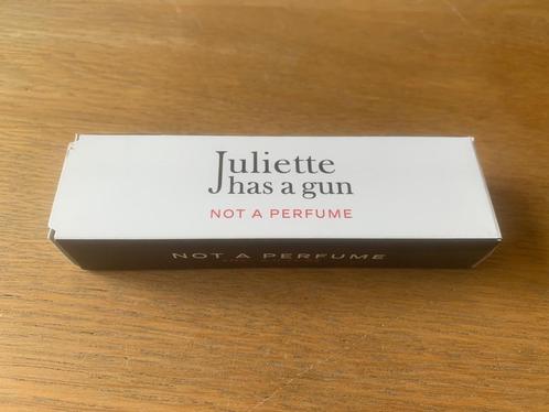 Juliette Has a Gun, Not Just a Perfume 5ml. (nieuw), Sieraden, Tassen en Uiterlijk, Uiterlijk | Parfum, Nieuw, Ophalen of Verzenden