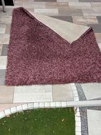hoogpolig tapijt aubergine., Huis en Inrichting, Stoffering | Tapijten en Kleden, Ophalen, Gebruikt, Overige kleuren, 150 tot 200 cm