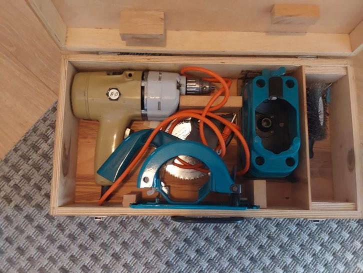 Black & Decker Gereedschapset in Houten Kist, Antiek en Kunst, Antiek | Gereedschap en Instrumenten, Ophalen of Verzenden