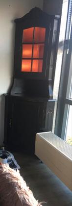 Zwarte hoekkast met verlichting, Huis en Inrichting, Kasten | Vitrinekasten, Ophalen, 200 cm of meer, 50 tot 100 cm, Brocante