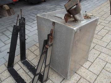 mercedes 508 / 608 dieseltank beschikbaar voor biedingen