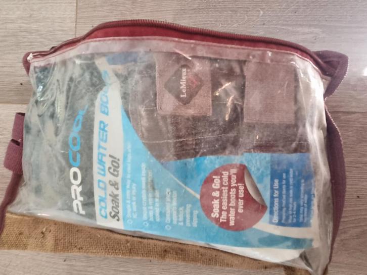 Lemieux cold water boots, Dieren en Toebehoren, Paarden en Pony's | Verzorgingsproducten, Zo goed als nieuw, Ophalen of Verzenden