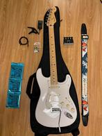 Fender Stratocaster Polar White (MiM) + accessories, Muziek en Instrumenten, Ophalen of Verzenden, Zo goed als nieuw, Solid body