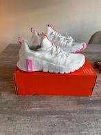 Te koop nieuw paar nike free metcon 6 in maay 42, Wit, Nike, Nieuw, Ophalen of Verzenden