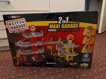 Maxi Garage 2i n 1 beschikbaar voor biedingen