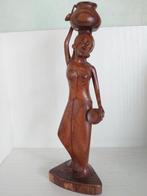 FRAAI Balinese met waterkruik op haar hoofd/ jaren '50, Ophalen of Verzenden