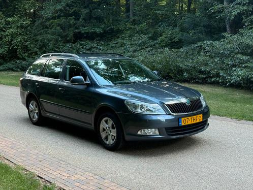 Skoda Octavia 1.2 TSI Combi TREKHAAK NAVI CRUISE CLIMA, Auto's, Skoda, Bedrijf, Octavia, ABS, Airbags, Airconditioning, Bluetooth