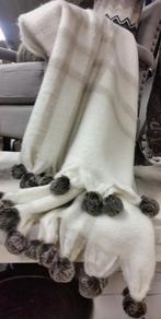 Luxe woondeken - Plaid met pompons (nieuw), Huis en Inrichting, Woonaccessoires | Plaids en Woondekens, Niet ingevuld, Niet ingevuld