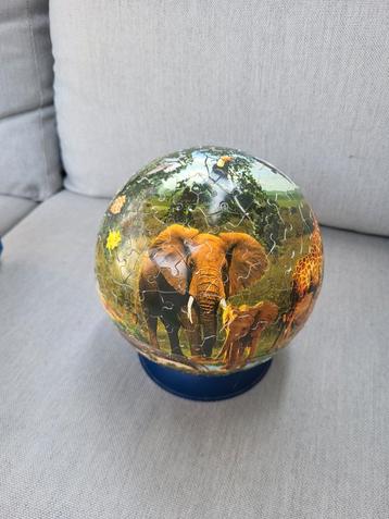 Puzzelball 240 stukjes  beschikbaar voor biedingen