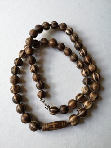 Oude Pumtek kralen ketting  beschikbaar voor biedingen