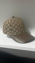 Diverse gucci en prada petjes (KIJK FOTOS), Ophalen of Verzenden, Zo goed als nieuw, One size fits all