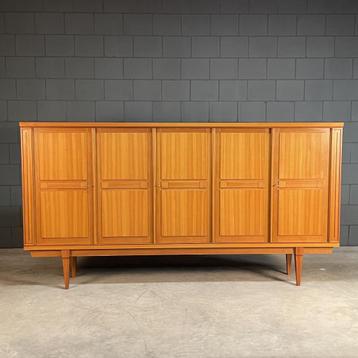 Vintage XL highboard – notenhout – jaren 60 beschikbaar voor biedingen