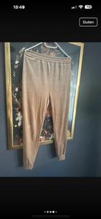 Beige tweedelig pak maat L, Ophalen of Verzenden, Zo goed als nieuw, Beige
