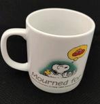 Vintage Snoopy mok - beker porselein 1958 1965 Peanuts, Huis en Inrichting, Keuken | Servies, Verzenden, Zo goed als nieuw, Overige stijlen