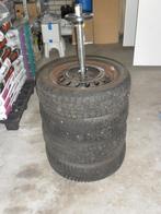 4 stuks Winterbanden op Velg maat 155/65 R 14compleet m hoes, Auto diversen, Ophalen