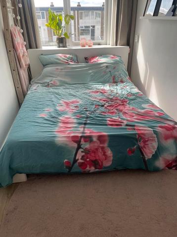 Gratis af te halen: Laag tweepersoonsbed