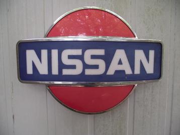 vintage NISSAN licht reclamebord beschikbaar voor biedingen