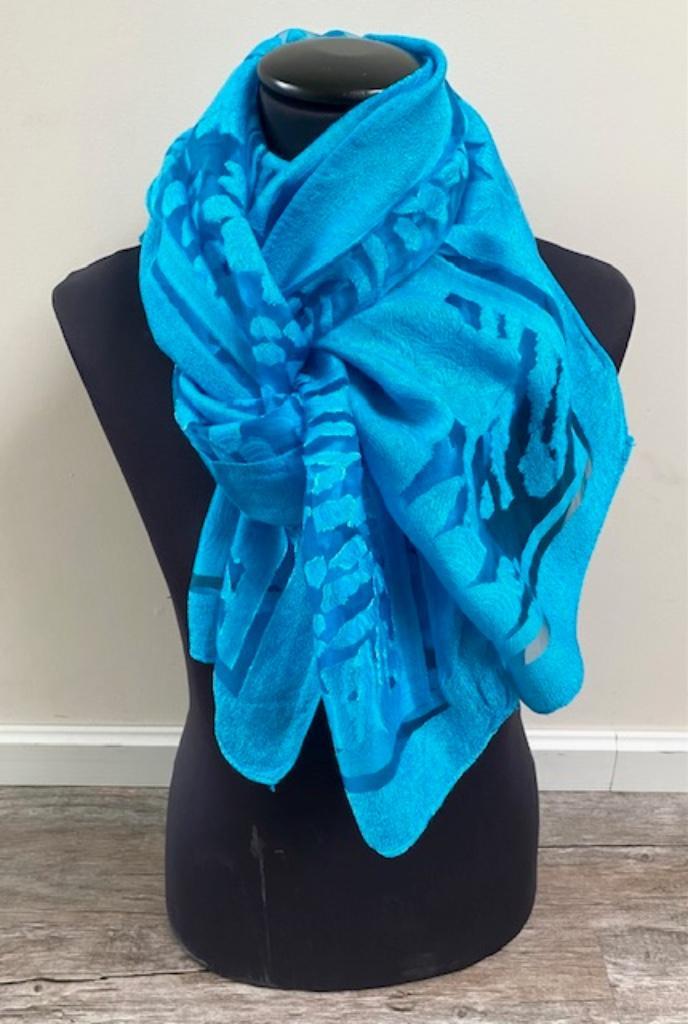 aqua blauwe sjaal, Kleding | Dames, Mutsen, Sjaals en Handschoenen, Nieuw, Sjaal, Maat 46/48 (XL) of groter, Ophalen of Verzenden