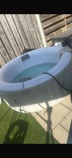Jacuzzi lay - z - spa tahiti, Tuin en Terras, Bubbelbaden en Hottubs, Ophalen, Zo goed als nieuw, Pomp
