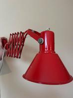 Iconische Vintage Schaararm Wandlamp - FEL ROOD!, Huis en Inrichting, Lampen | Wandlampen, Ophalen of Verzenden, Zo goed als nieuw