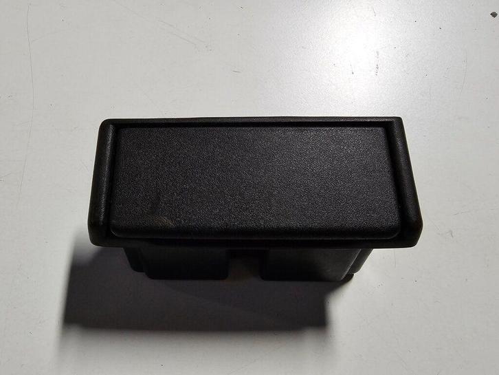 Asbak  achterzijde middenconsole BMW 3 serie E30 51161904809, Auto-onderdelen, Interieur en Bekleding, BMW, Gebruikt, Ophalen of Verzenden