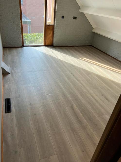 Prachtige vinyl vloer - kleur Mill Oak Light Gray - >45m2, Huis en Inrichting, Stoffering | Vloerbedekking, Zo goed als nieuw