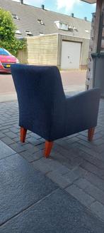 Te koop: mooie, blauwe stoel, Huis en Inrichting, Fauteuils, Ophalen of Verzenden, Gebruikt, 50 tot 75 cm