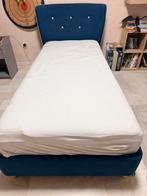 Bed frame, mattress and Quilt, Ophalen, 90 cm, Eenpersoons, Zo goed als nieuw
