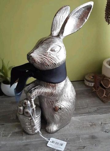 Gratis Riviera Maison Bunny paashaas bij aankoop RM lamp 