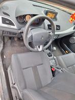 Renault Mégane 1.5 DCI 81KW Estate 2010 Grijs, Auto's, Voorwielaandrijving, Metallic lak, 4 cilinders, 23 km/l
