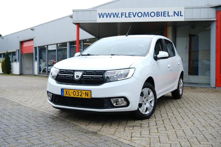 Dacia Sandero 0.9 TCe Laureate Aut. *36.800km!* AIrco|Navi|C, Auto's, Dacia, Bedrijf, Te koop, Sandero, ABS, Achteruitrijcamera