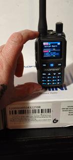 Baofeng UV5r mini superkleine porto voorgeprogrammeerd nw!, Ophalen of Verzenden, Zo goed als nieuw, 15 km of meer
