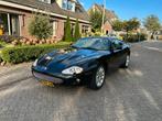 Jaguar XK 4.0 Supercharger Coupe 1999 Zwart orgineel NL, Auto's, Achterwielaandrijving, 1250 kg, 4 stoelen, Zwart