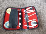 vintage etui met naaigarnituur, Verzamelen, Retro, Ophalen of Verzenden, Overige typen