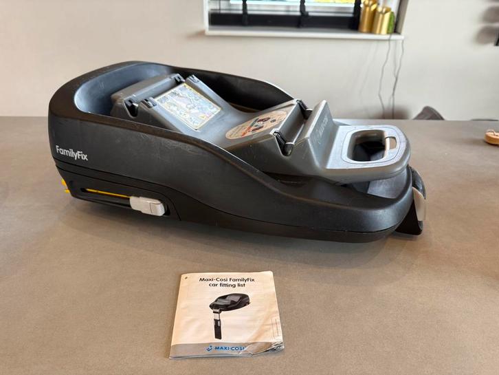 Maxi-Cosi FamilyFix basis voor autostoel, Kinderen en Baby's, Autostoeltjes, Zo goed als nieuw, Maxi-Cosi, 9 t/m 18 kg, Isofix